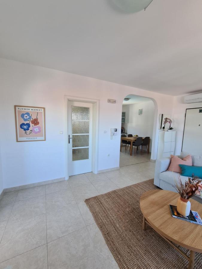 Modern Apartment Near The Sea-Mise Trogir Exteriér fotografie